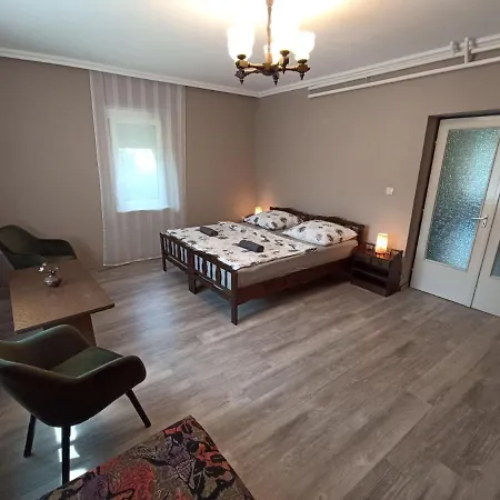 Anna Vendeghaz * Balatonfenyves