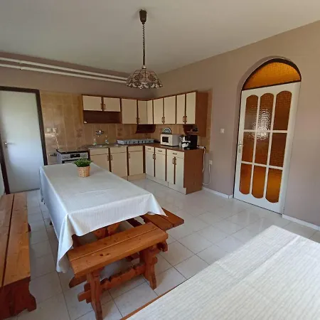 Lägenhet Anna Vendeghaz *